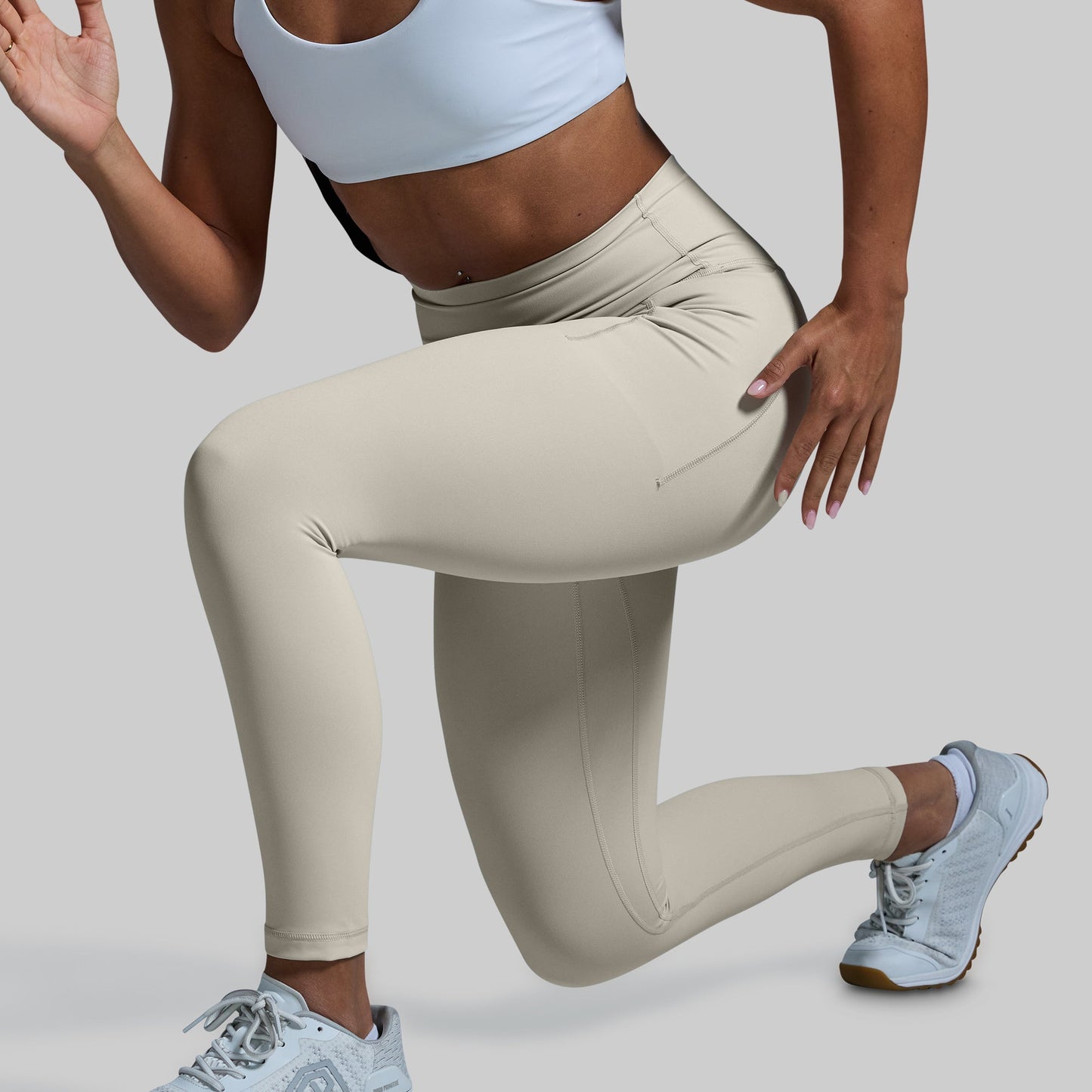 Your Go To Legging w/ Pockets 2.0 (Oatmeal)