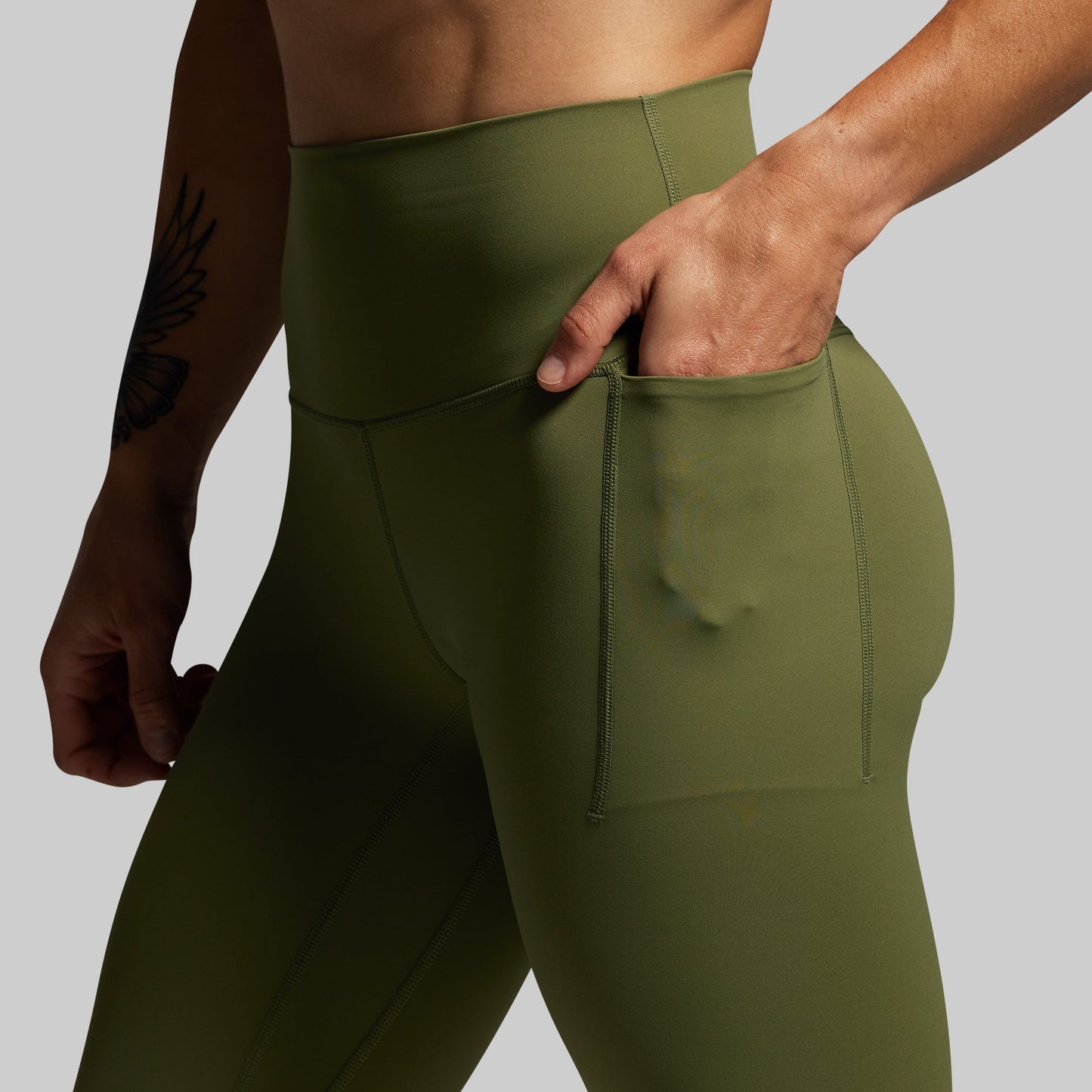 Your Go To 7/8 Legging w/ Pockets 2.0 (Army Green)